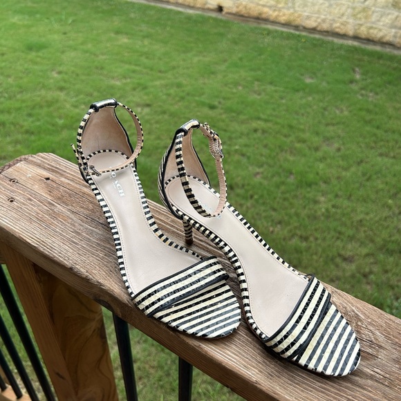 B&W Striped Open toe Coach Marci Stripe Sz 7Ankle Strap Beetlejuice costume - Picture 2 of 4